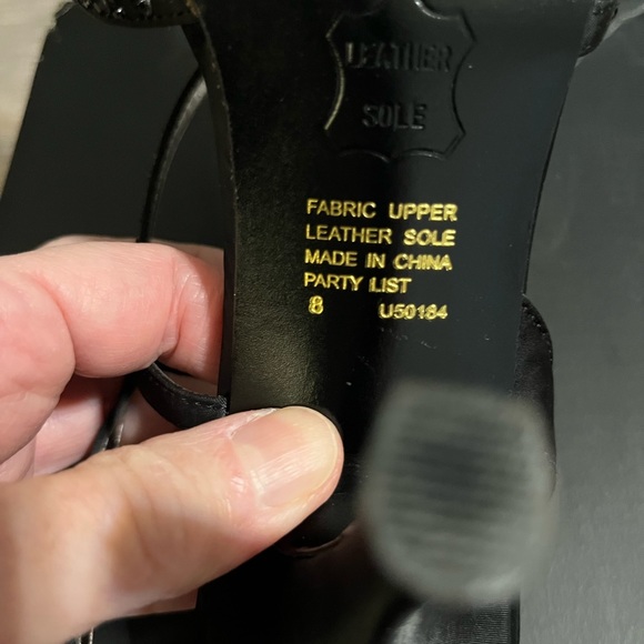 EUC Unlisted Heels - Picture 4 of 5